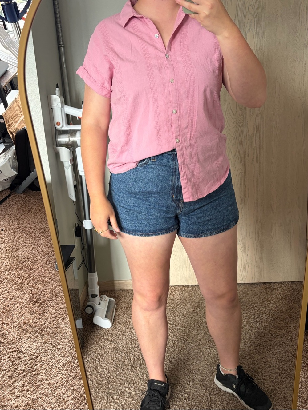 beachlunchlounge Pink Short-Sleeve Button-Down Collared Shirt
